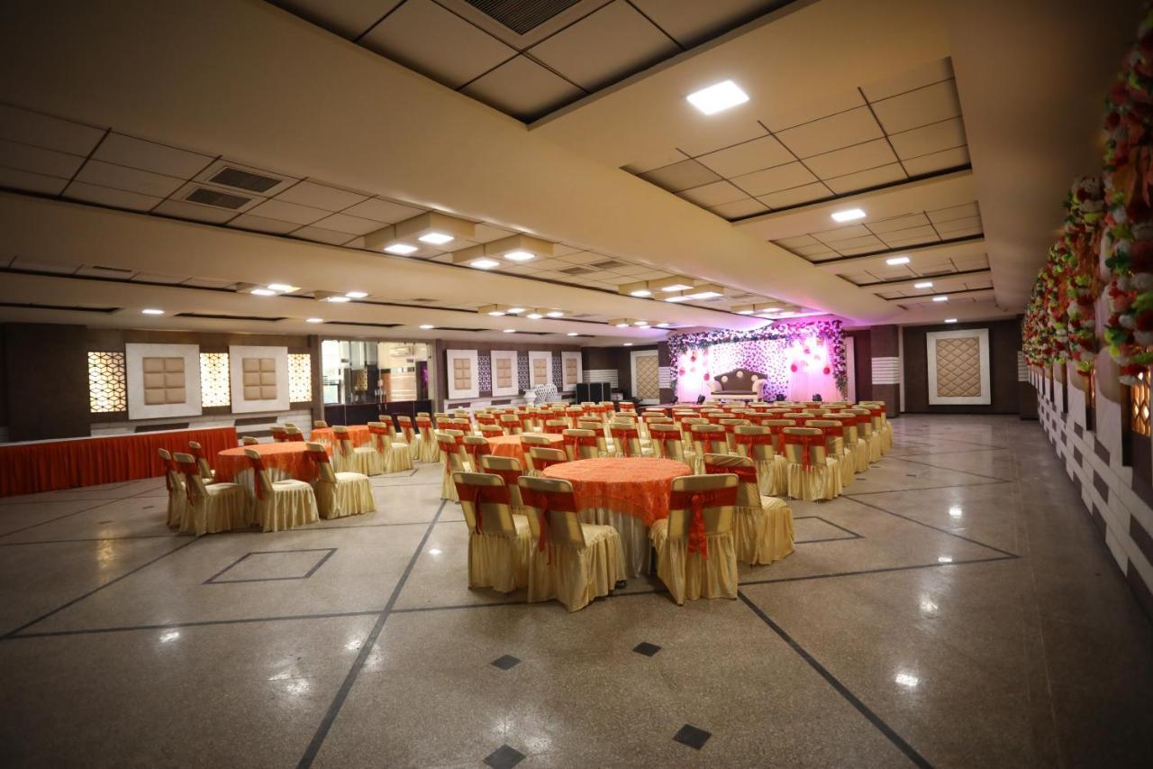 Bhagya Raj Palace By Wb Comfort Kanpur Exterior foto